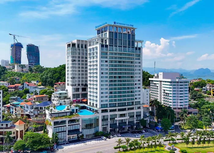 Hotel Wyndham Legend 5*