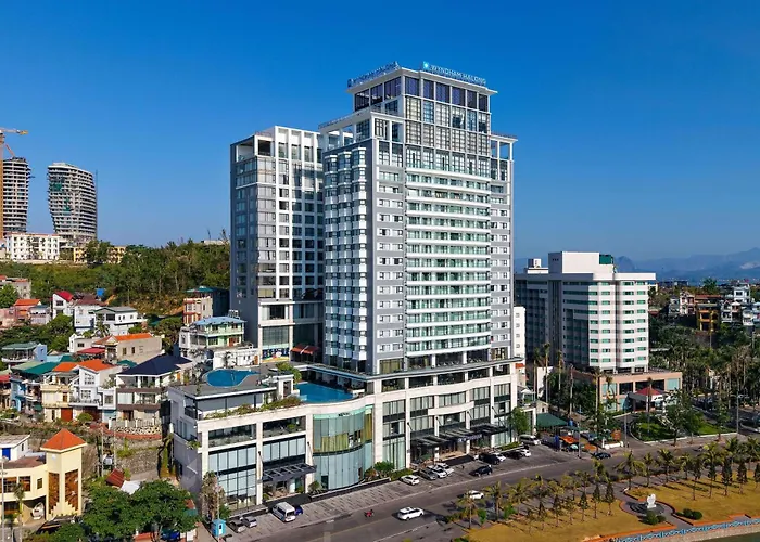 Wyndham Legend Hotel 5*