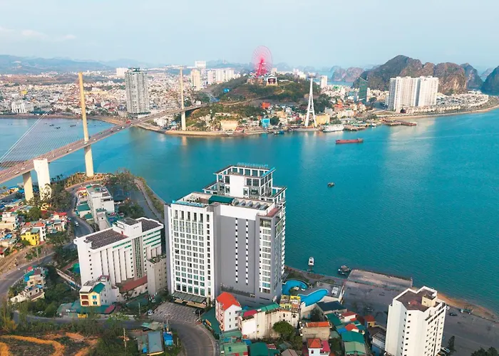 Wyndham Legend Hotel 5*