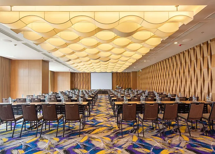 Wyndham Legend Hotel 5*
