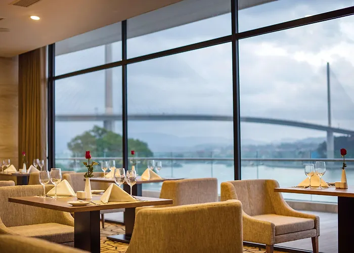Wyndham Legend 5* Ha Long
