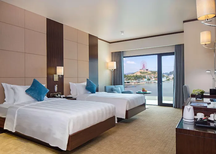 Wyndham Legend 5* Ha Long